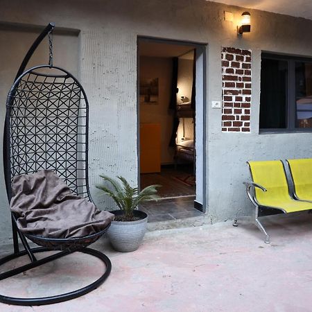 Hoja Hostel Tirana Buitenkant foto