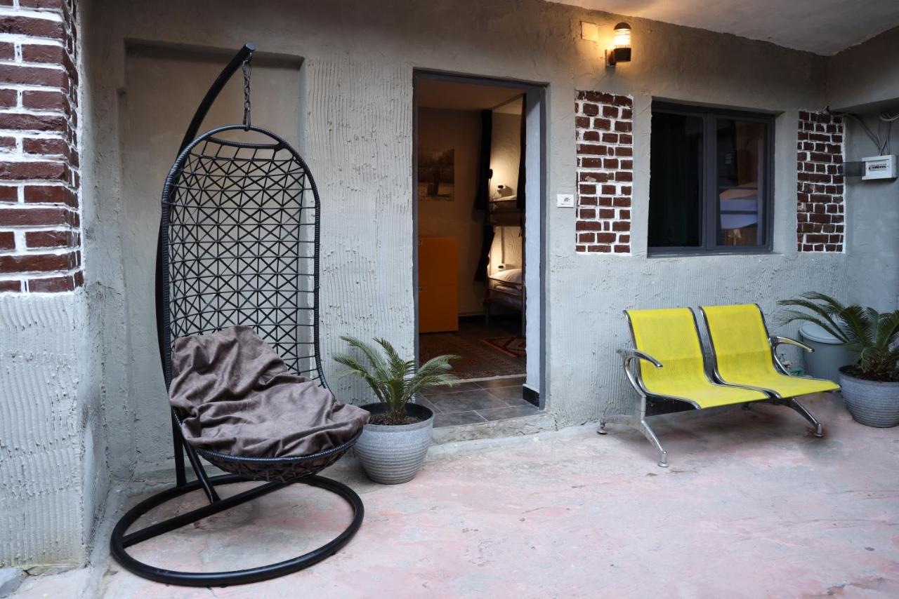 Hoja Hostel Tirana Buitenkant foto