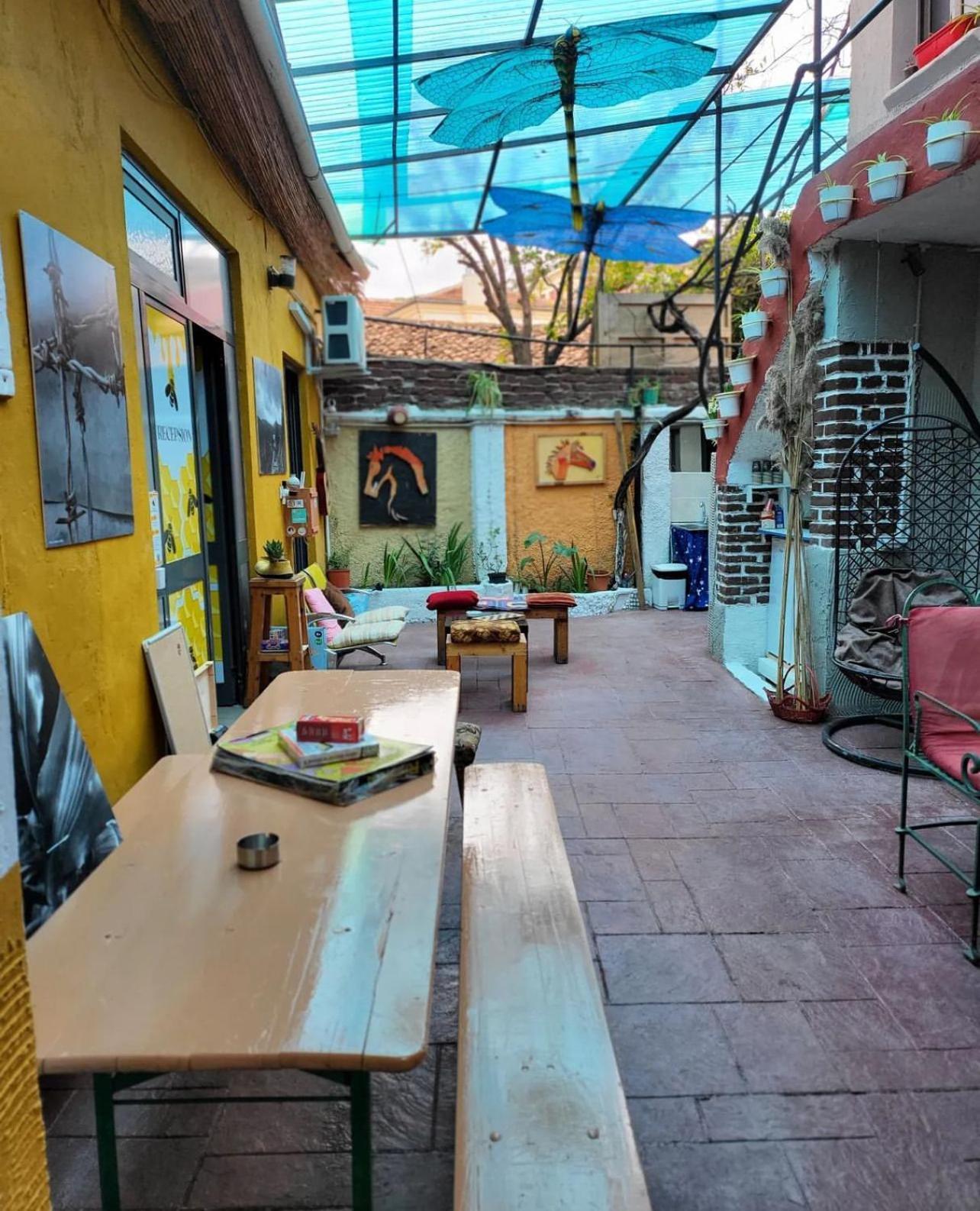 Hoja Hostel Tirana Buitenkant foto